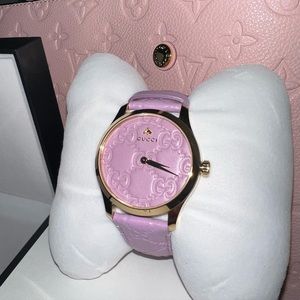 Gucci watch lilac pink purple magenta leather gg monogram gold logo strap